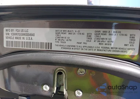 2021 Ram 1500 Classic Warlock 4X4 6'4 Box z USA, uszkodzony, nr VIN 1C6RR7GG6MS554640